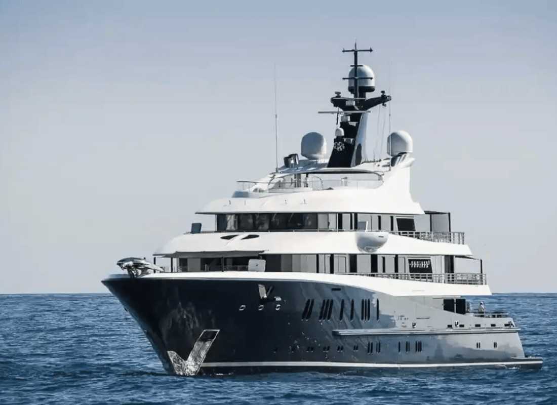 yacht_sales_&_acquisition_V1QiLFKY.png