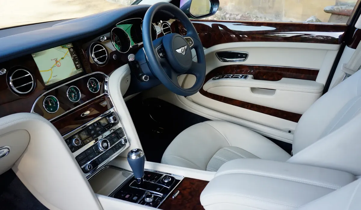 bentley_-_mulsanne_speed_-_car_rentals_near_me_-_used_cars_near_me_-_exclusive_concierge_club.webp