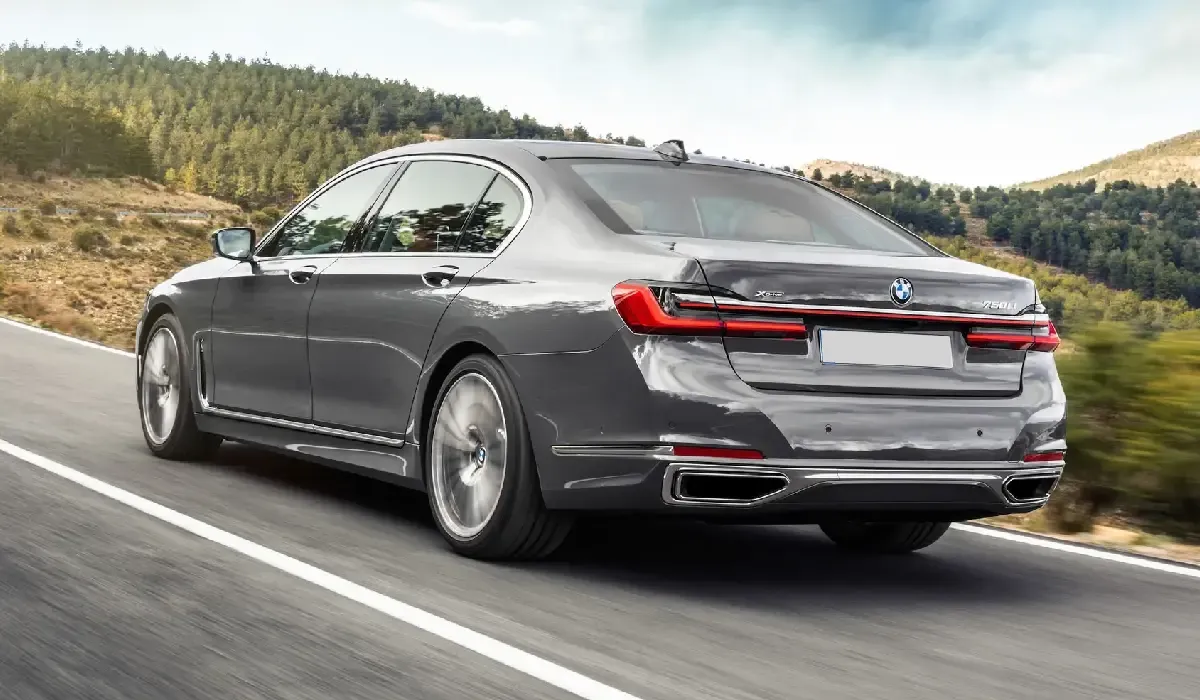 bmw_-_740_li_m_sport_-_car_rentals_near_me_-_used_cars_near_me_-_exclusive_concierge_club.webp