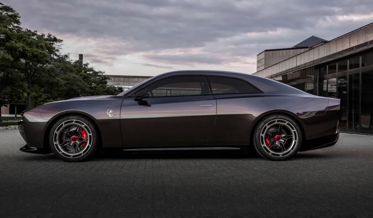 dodge_charger_daytona_srt_ev_best_electric_coupe_rentals_best_preowned_electric_coupe_exclusive_concierge_club.webp
