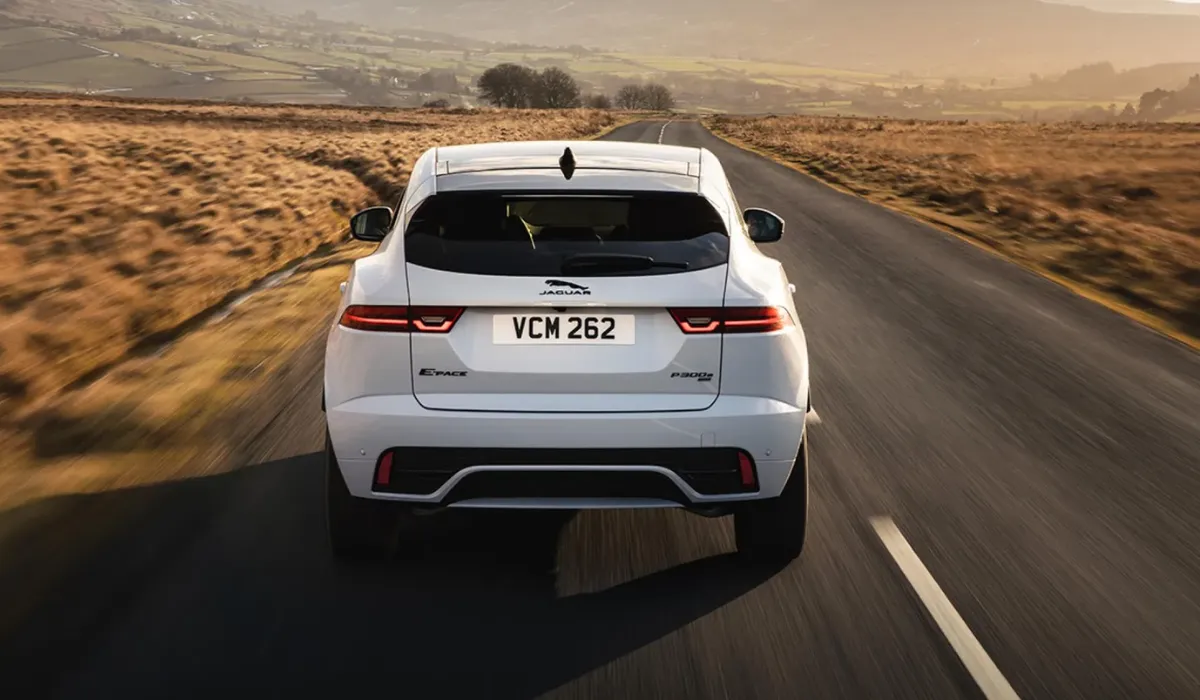 jaguar_-_e-pace_(base)_-_best_car_rentals_-_best_preowned_car_-_exclusive_concierge_club.webp
