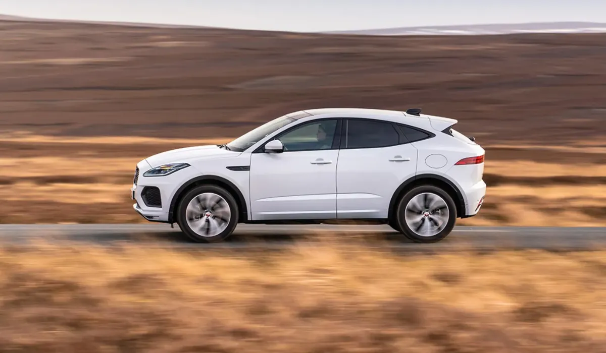 jaguar_-_e-pace_r-dynamic_se_-_luxury_suv_car_rentals_-_preowned_suv_car_-_exclusive_concierge_club.webp