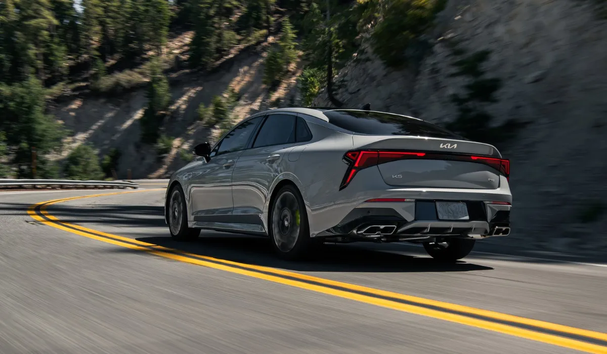 kia_-_k5_gt-line_-_luxury_sedan_car_rentals_-_preowned_sedan_car_-_exclusive_concierge_club.webp