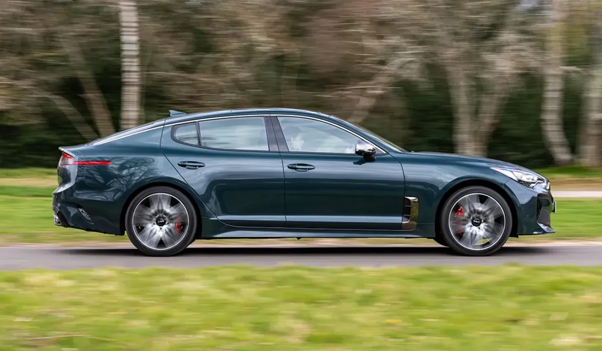 kia_-_stinger_gt2_-_luxury_sedan_car_rentals_-_preowned_sedan_car_-_exclusive_concierge_club.webp