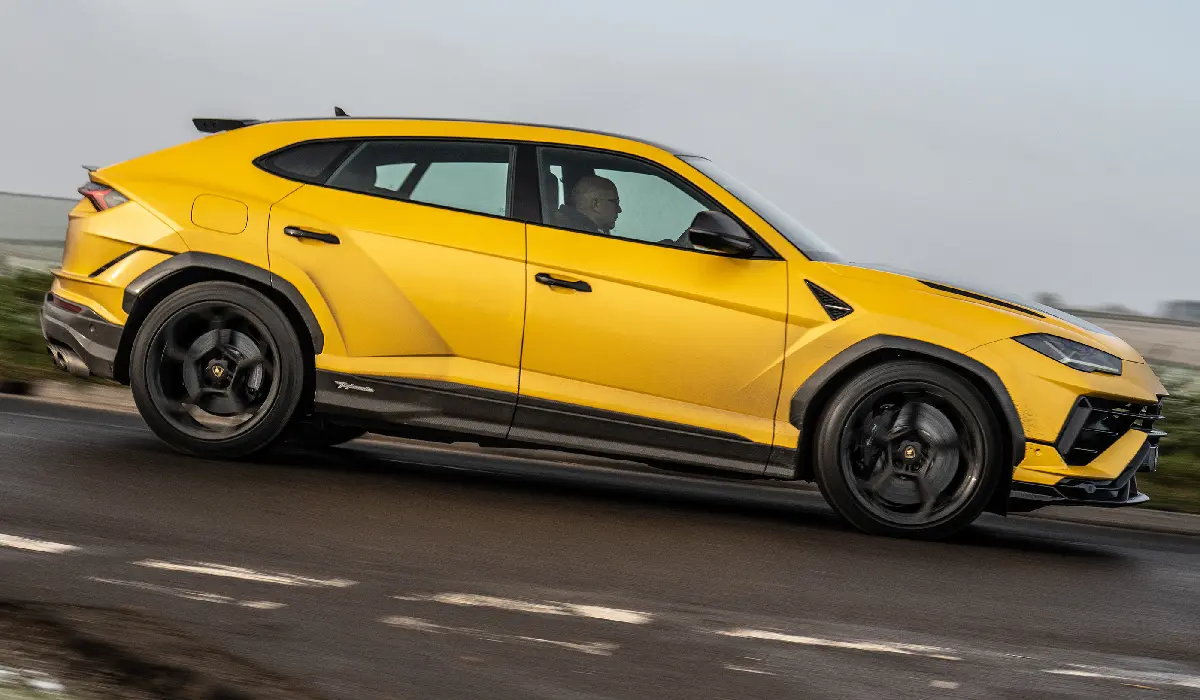 lamborghini_-_urus_s_-_luxury_suv_car_rentals_-_preowned_suv_car_-_exclusive_concierge_club_JBi5vsoy.webp