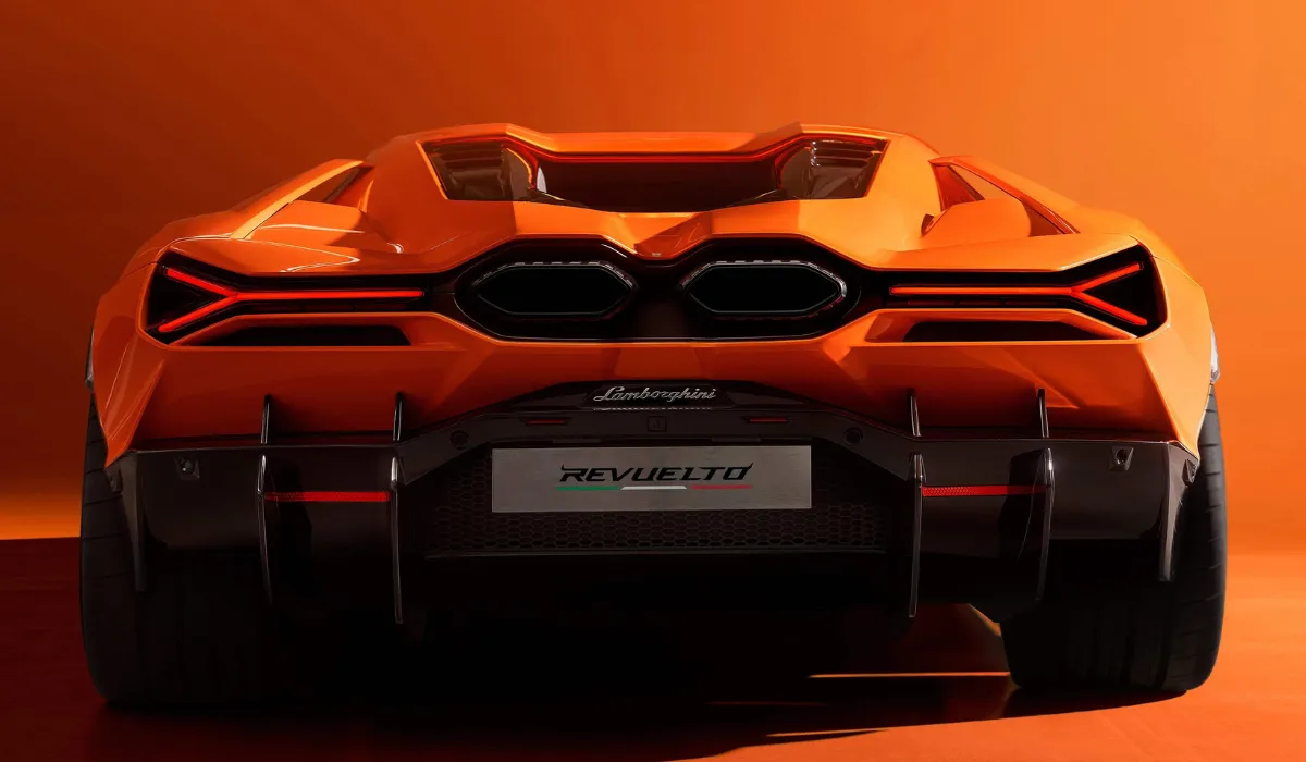 lamborghini_revuelto_best_hyper_car_rentals_best_preowned_hyper_car_exclusive_concierge_club.webp