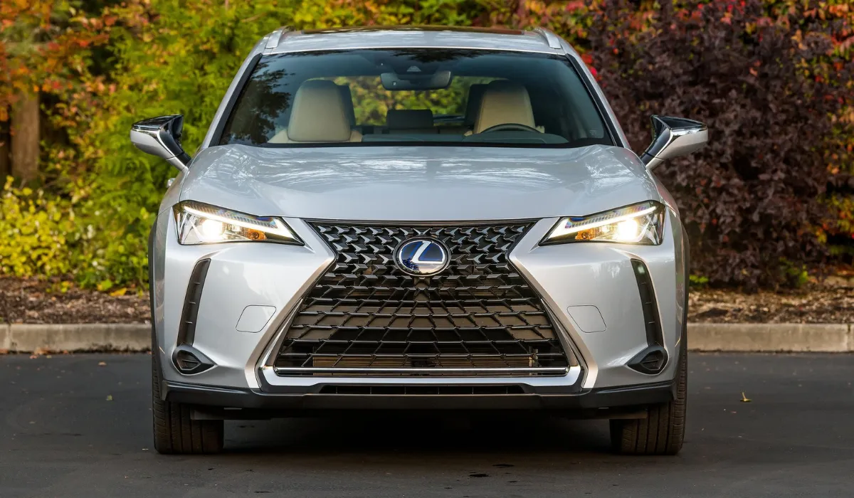 lexus_ux_250h_hybrid_luxury_suv_car_rentals_preowned_suv_car_exclusive_concierge_club.webp