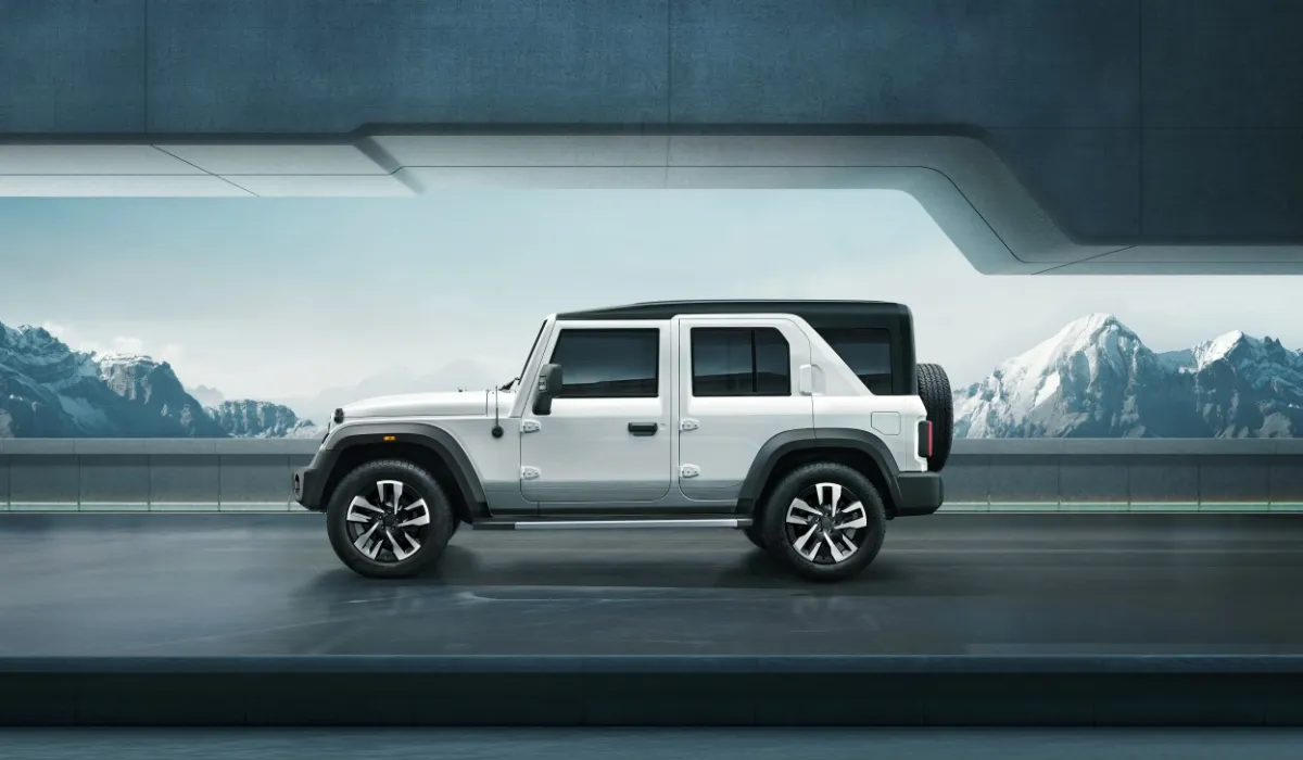 mahindra_thar_roxx_lx_4x4_at_luxury_suv_car_rentals_preowned_suv_car_exclusive_concierge_club.webp