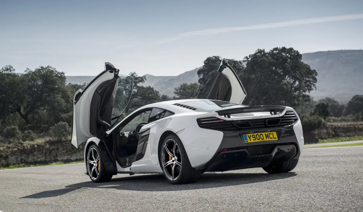 mclaren_650s_best_super_car_rentals_best_preowned_super_car_exclusive_concierge_club.webp