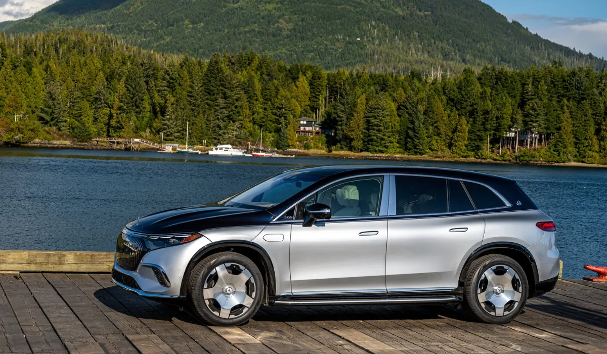 mercedes_maybach_eqs_suv_electric_suv_rentals_preowned_electric_suv_exclusive_concierge_club.webp