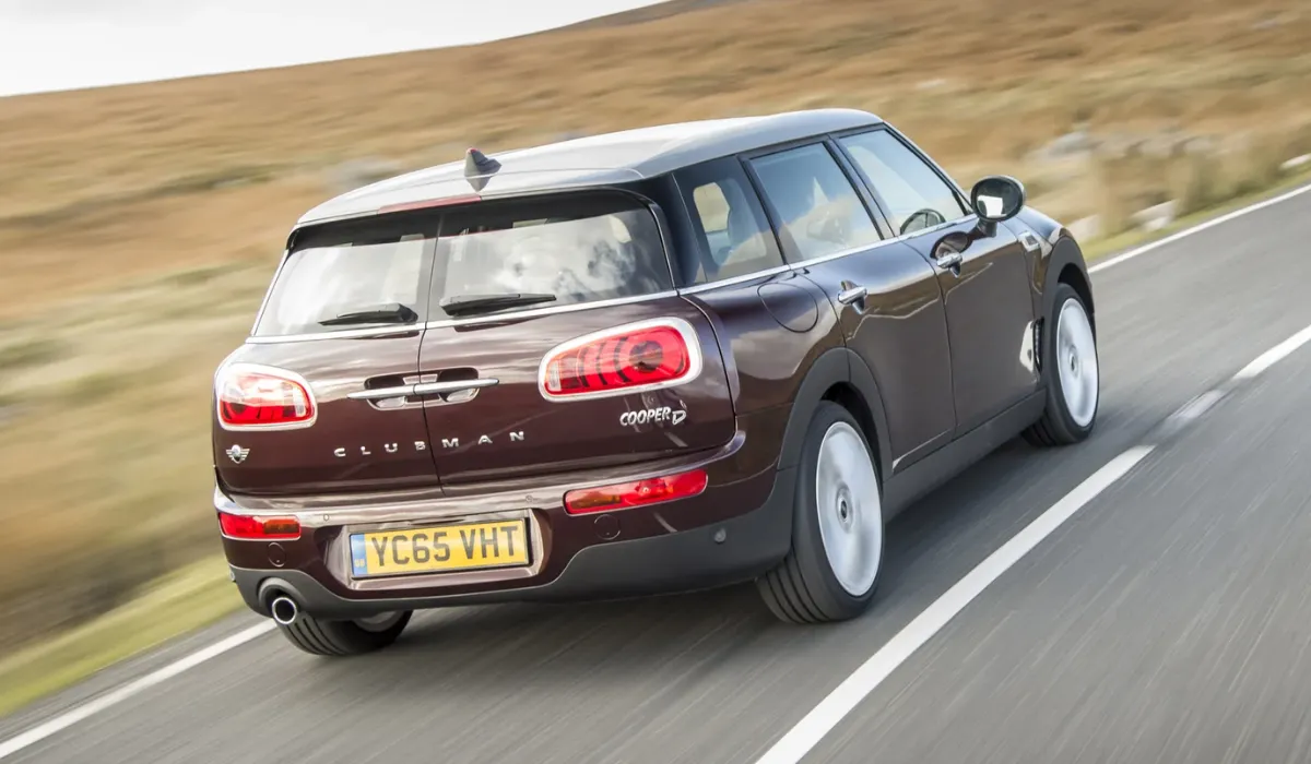 mini_clubman_cooper_hatchback_car_rentals_preowned_hatchback_car_exclusive_concierge_club.webp