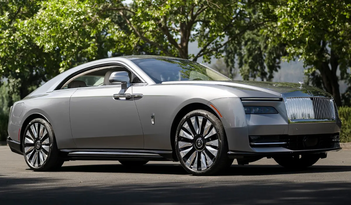 rolls_royce_spectre_luxury_car_rentals_preowned_luxury_car_exclusive_concierge_club.webp